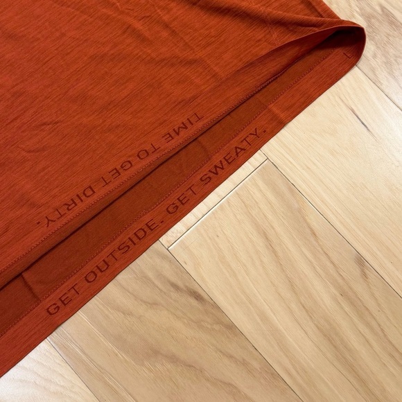 LIKE NEW Lululemon Men’s Metal Vent Tech Short Sleeve Athletic Shirt - Picture 4 of 5